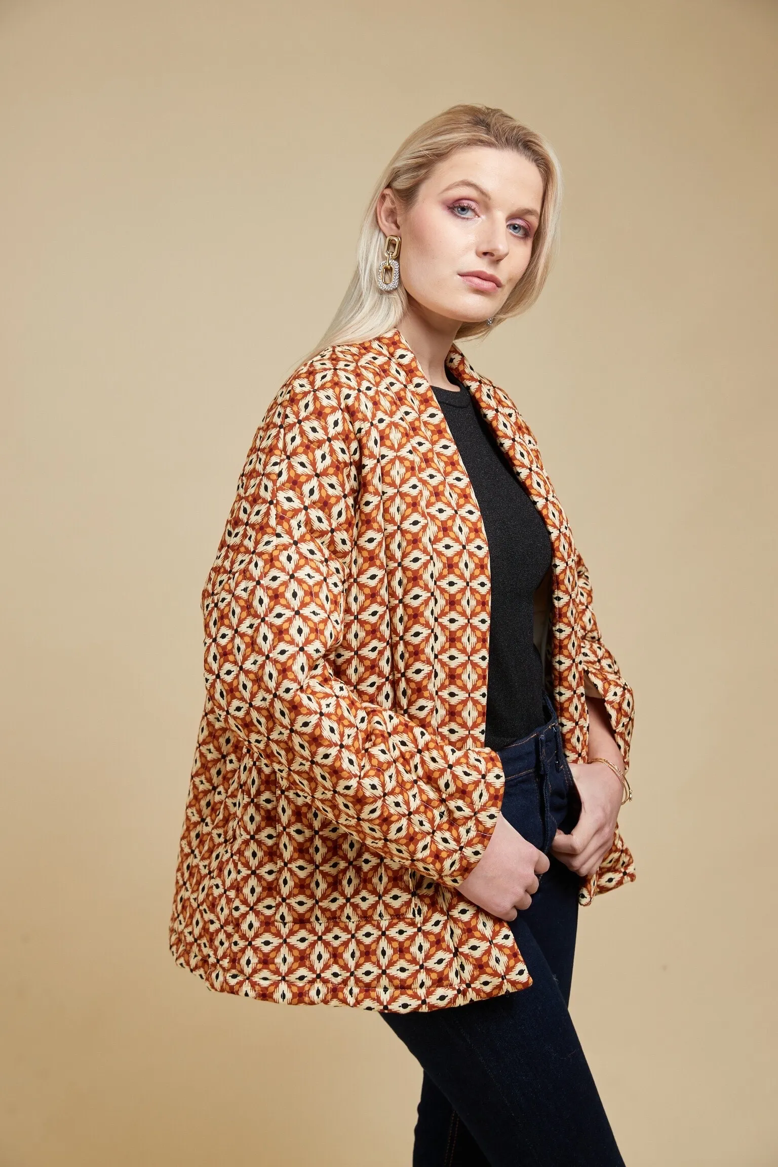 Gepolsterte Kimono-Jacke aus Stoff