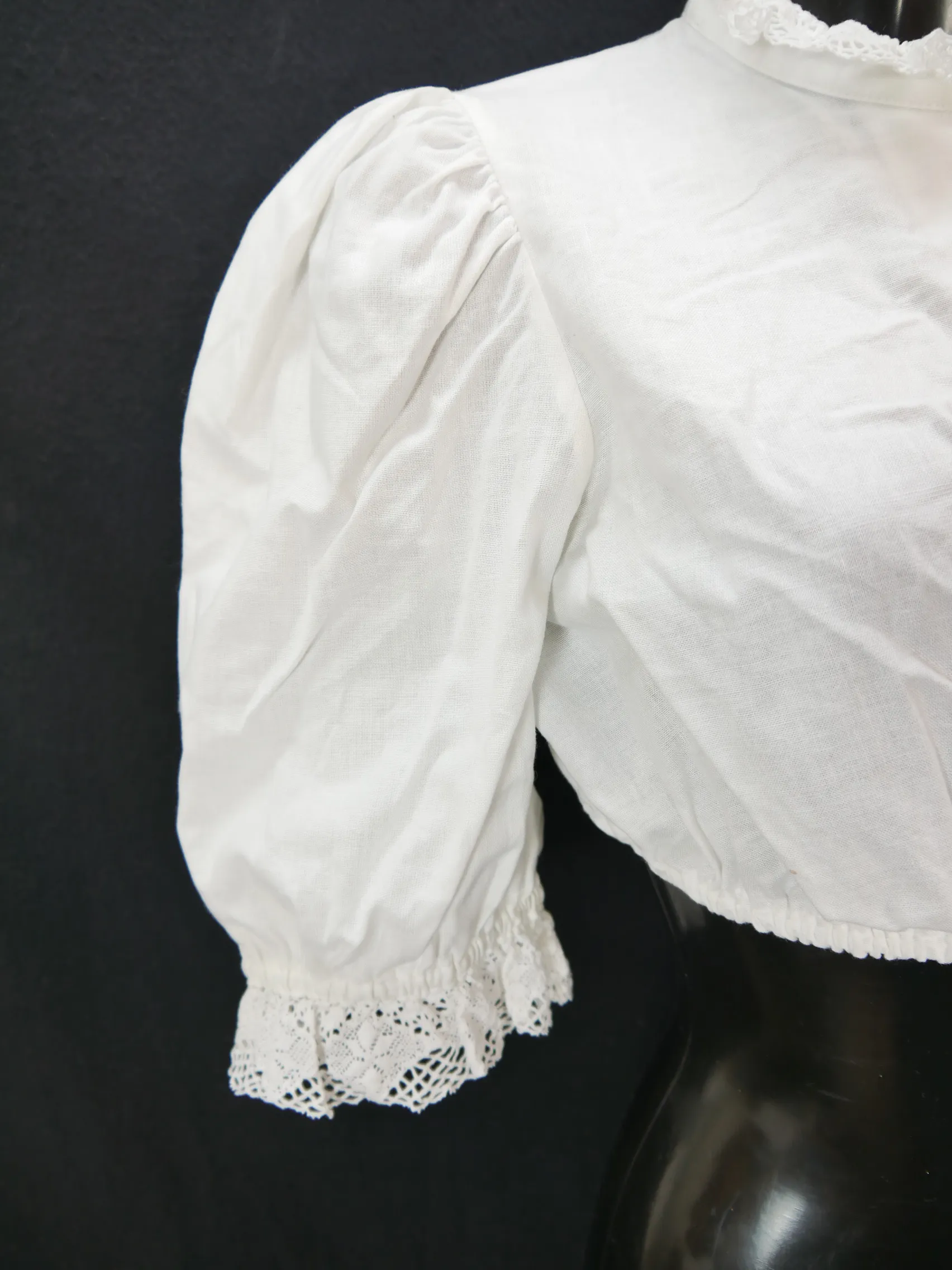 Gr.42 Dirndlbluse weiß Bluse für Dirndl Baumwolle mit Spitze B9855
