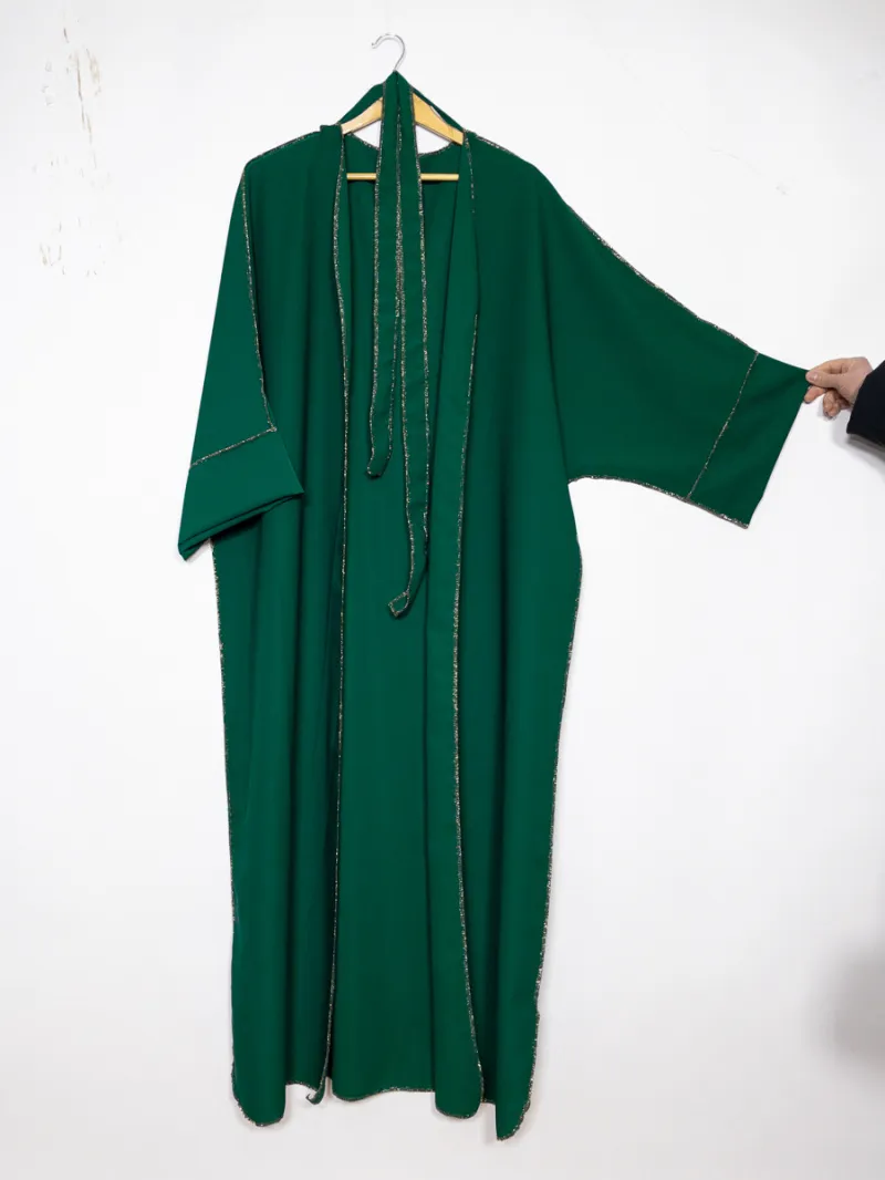 Langer Kimono mit Gürtel