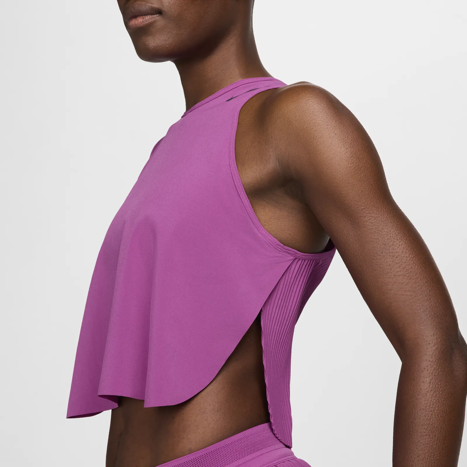 Tank-Top Nike AeroSwift Crop fn2713-518